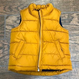 Like new old navy 2t puffer vest